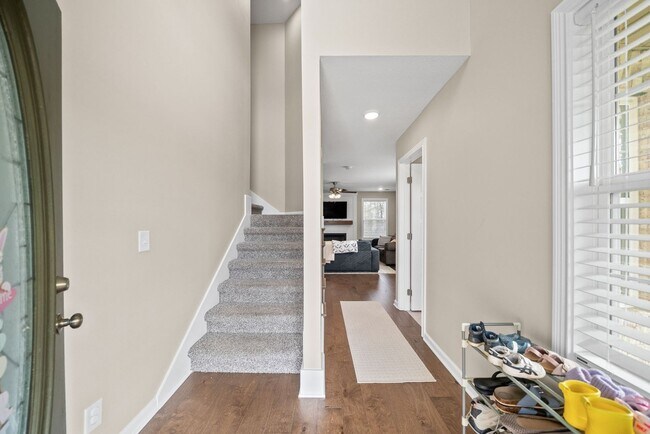 Photo - 1084 Barnhill Rd