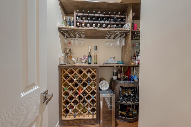 Photo - 8807 Stones Throw Ln