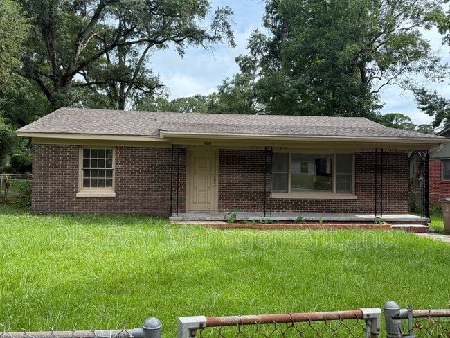 Building Photo - 2207 Webb Ave Rental