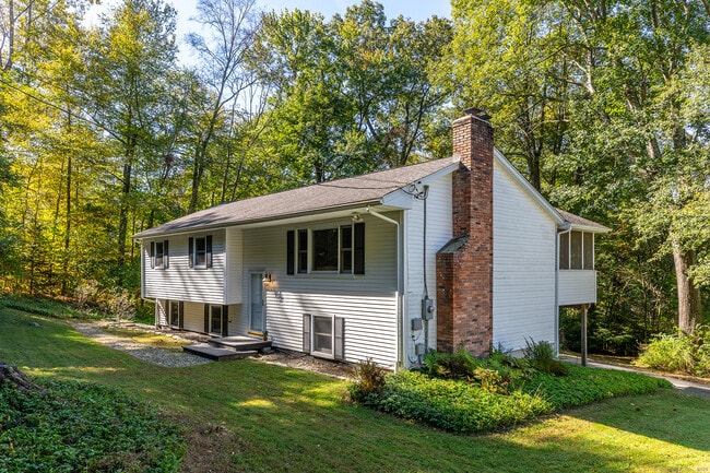 Photo - 254 Candlewood Lake Rd N
