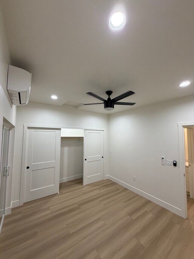 Photo - 746 7th Ave