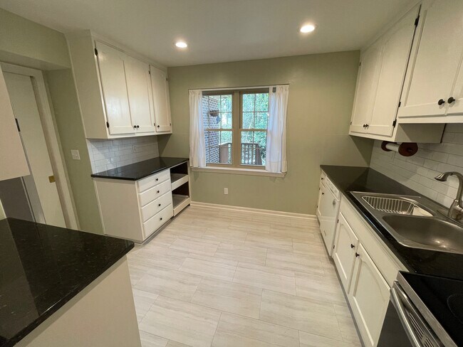 Photo - 4310 Wilderness Rd Unit W