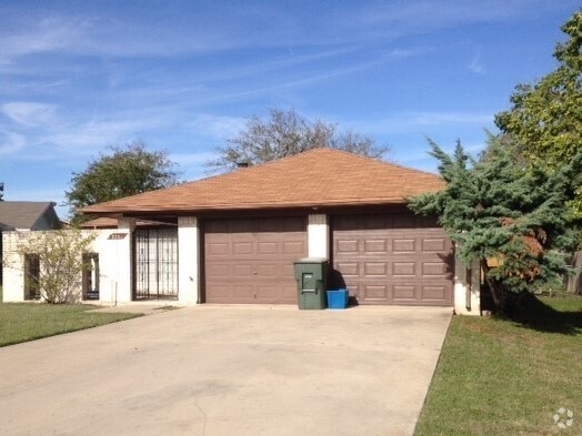 Building Photo - 2201 Wheeler Cir Rental