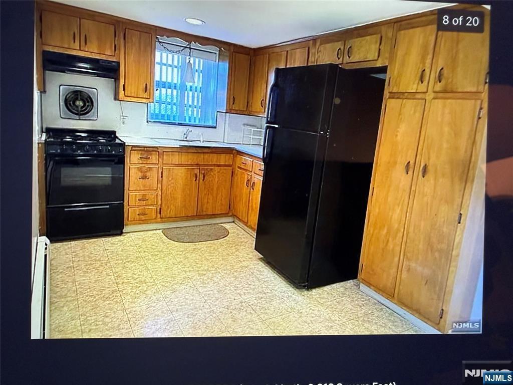 Photo - 256 Hudson Pl