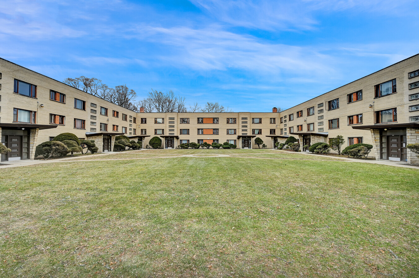 10539-55 S. Hale - 10539-55 S. Hale Apartments