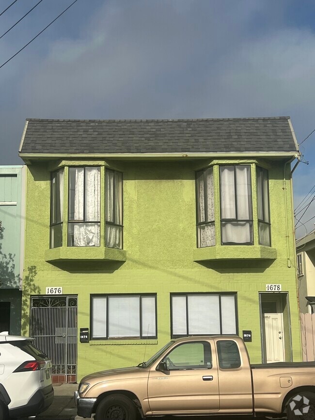 Building Photo - 1676 48th Ave Unit 48th ave Rental