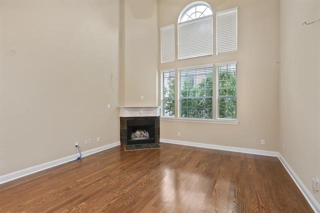 Photo - 5812 La Vista Dr