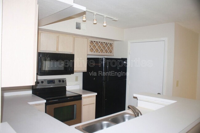 Photo - 7220 Westpointe Blvd Unit 1416