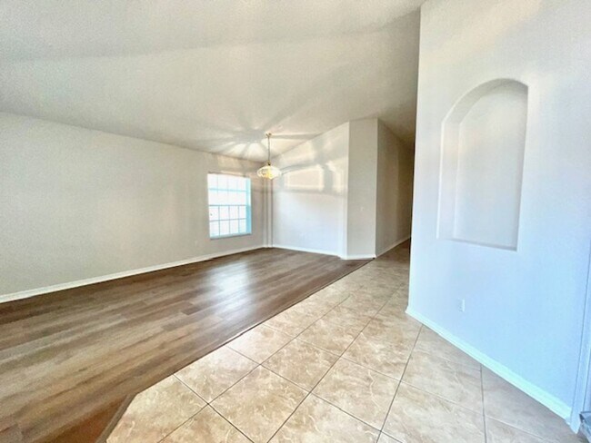 4119 Coralbrooke Grove