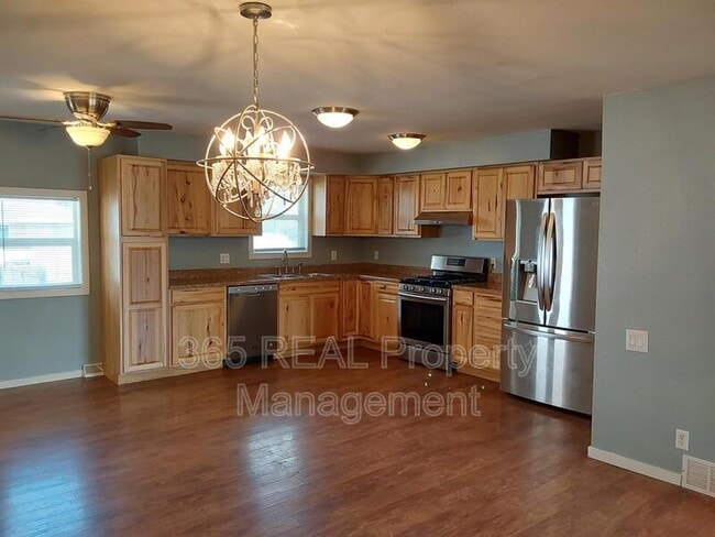 Photo - 2201 12th St