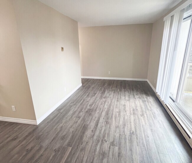 Photo - Tillson Apartments 3