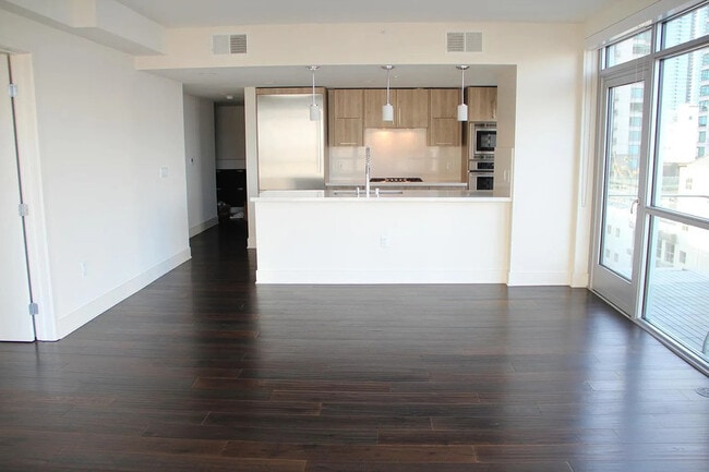 Photo - 72 Townsend St Unit 706