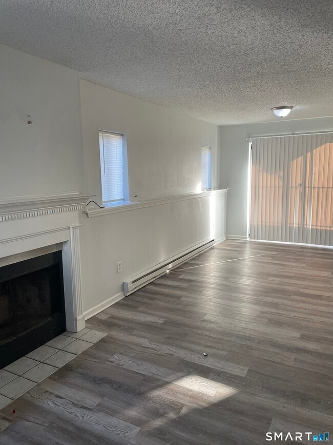 Photo - 925 Oronoke Rd Unidad 30A