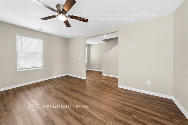 Photo - 705 Fauna St