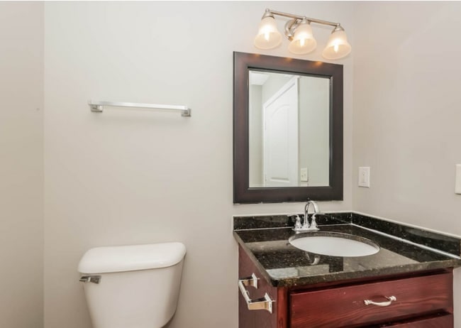 Photo - 1005 Bolton Dr