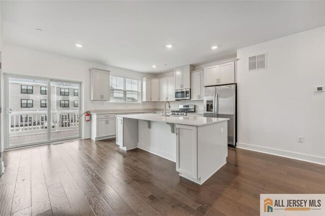 Photo - 46 Mariveles Wy