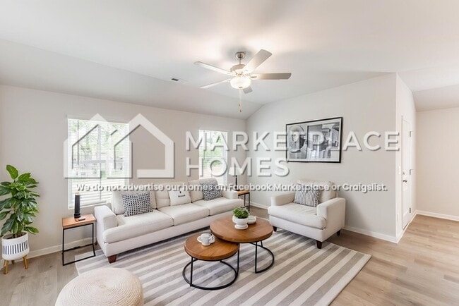 Photo - 165 Olde Hearth Rd