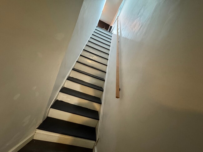 Photo - 724 Wills St Unit 2