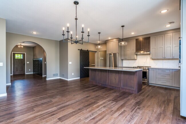 Photo - 317 Pinehurst Dr