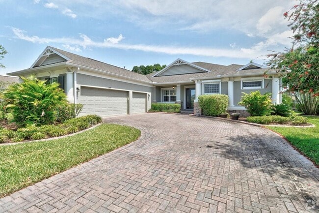 Building Photo - 1280 S Village Square Rental