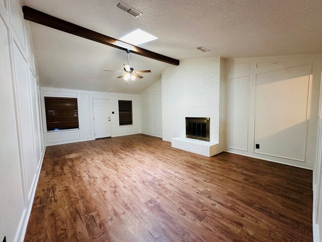 Photo - 3718 Monclair Ave