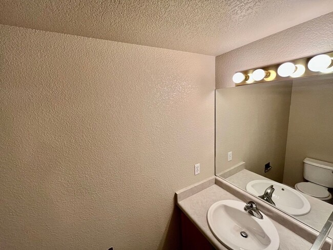 Photo - 7877-7895 Antelope Valley Point Unidad Antelope Valley Point 7883