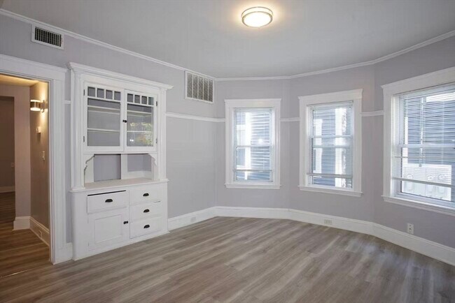 Photo - 287 Medford St Unit 1