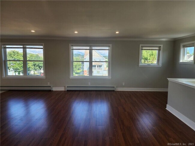 Photo - 120 Downing St Unit 3