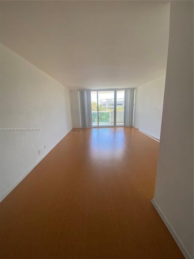 Photo - 1200 West Ave Unidad 408