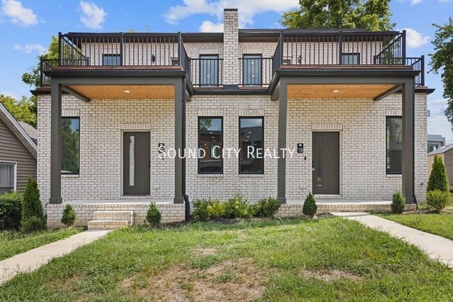 Building Photo - 2715 Delaware Ave Unit B
