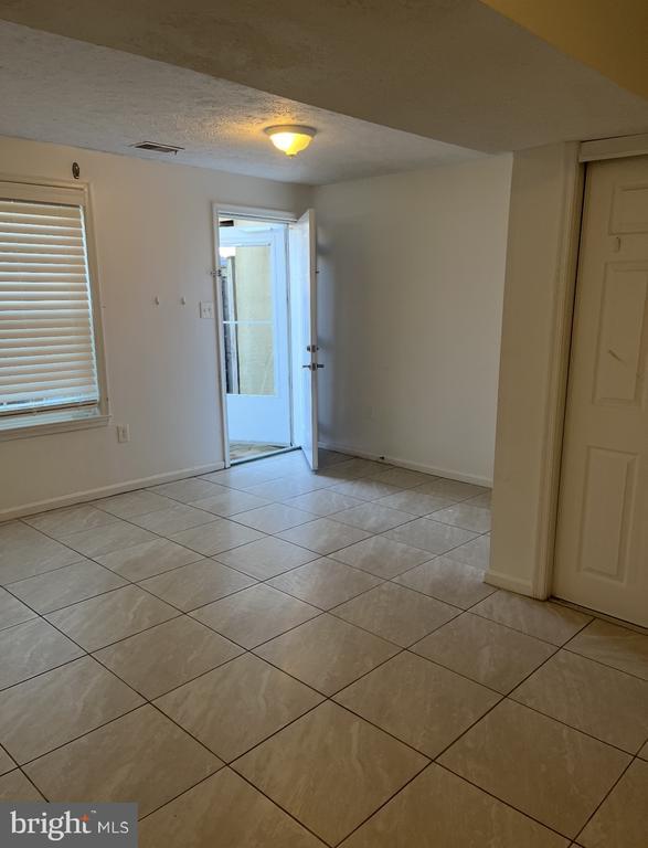 Photo - 14684 CLOVERDALE Rd