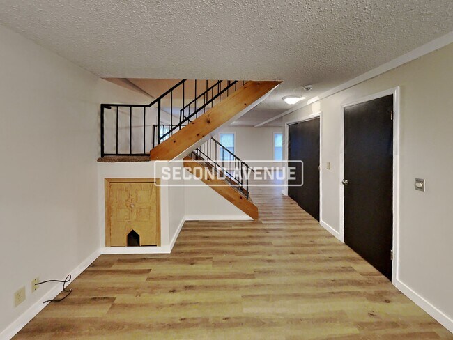 Photo - 2016 N Pottenger Ave