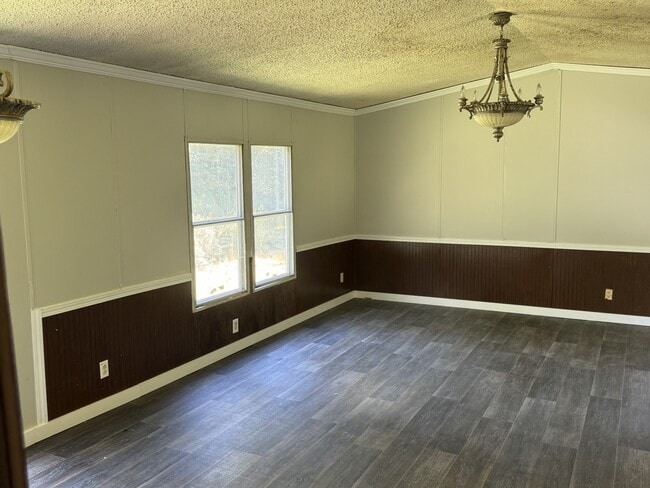 Photo - 129 Key Ln