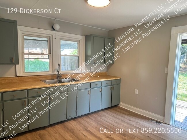 Photo - 129 Dickerson Ct