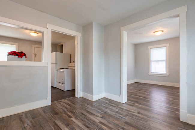 Building Photo - 1702 Wisconsin Ave Rental