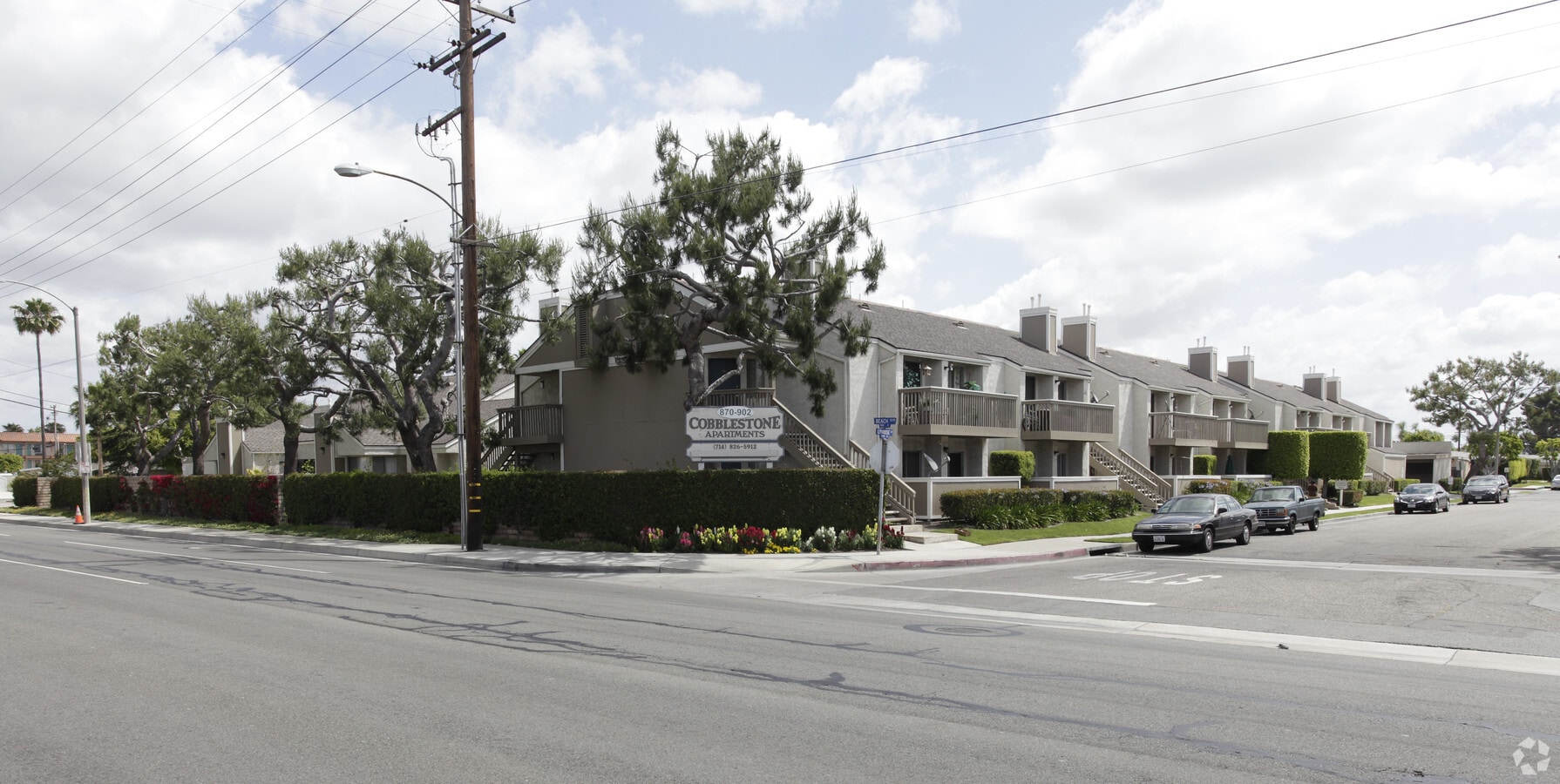 Cobblestone Apartments - Cobblestone Apartments