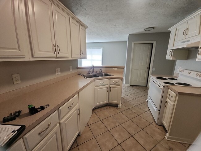 Photo - 619 Gettysburg Dr