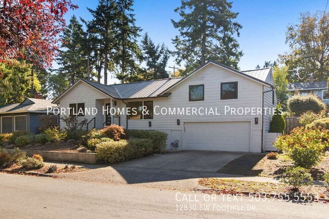 Building Photo - 12830 SW Foothill Dr
