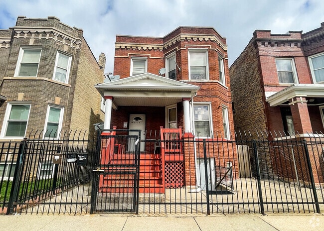 Building Photo - 4038 W Potomac Ave Unit G Rental