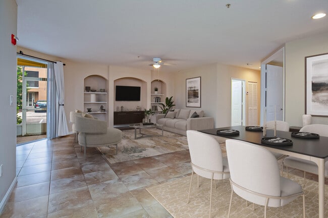 Building Photo - 5015 Fairways Cir Unit 107