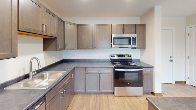 Kitchen 2 - Avery Lane