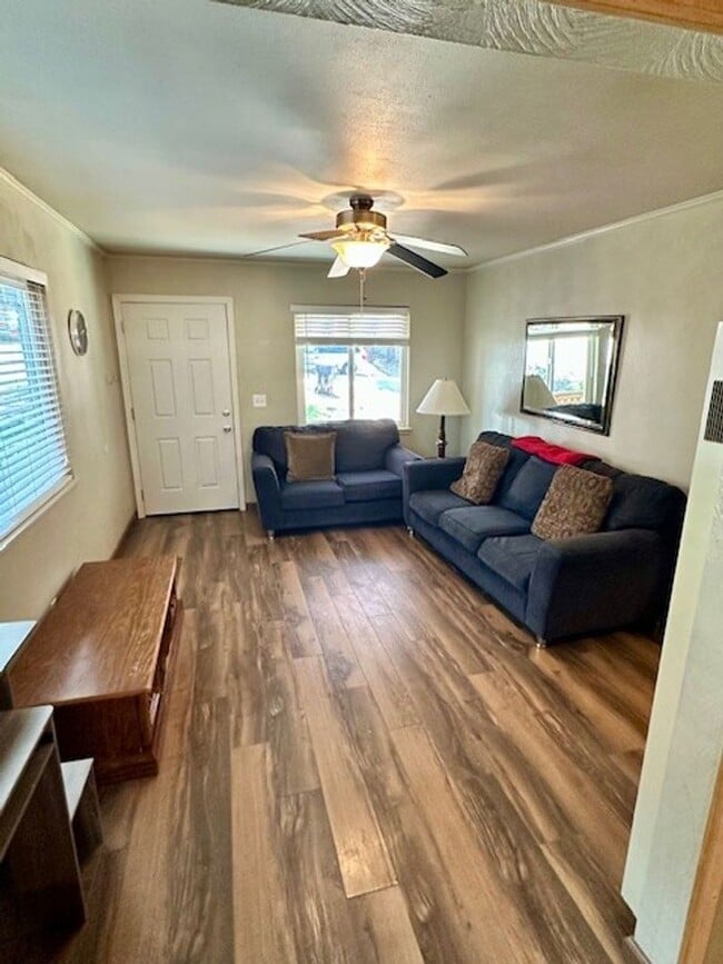 Photo - 3Bd 1Ba home available for a longterm lease!  Call and inquire today!