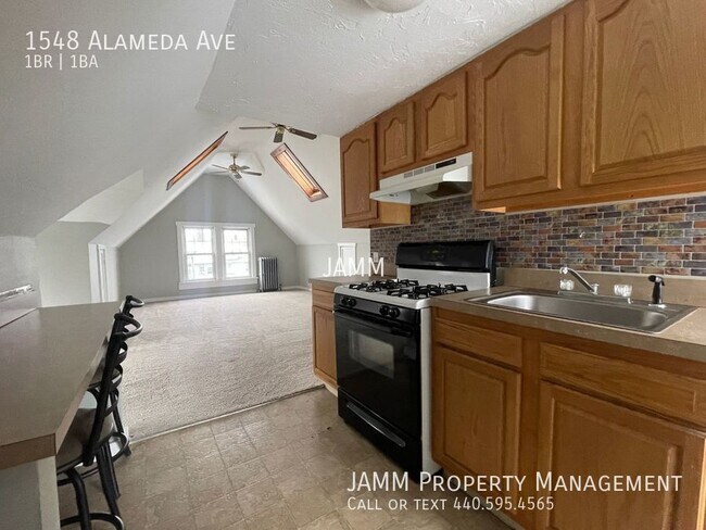 Photo - 1548 Alameda Ave