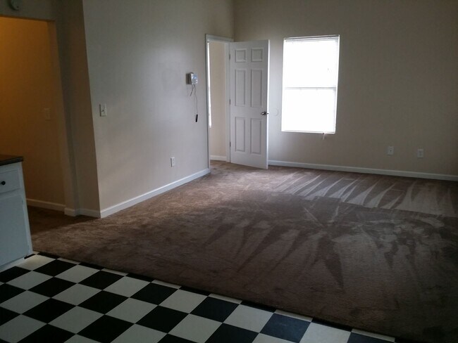 Photo - 564 Hope St SW Unidad A (top floor)