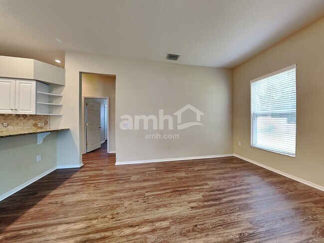 Photo - 17004 Falconridge Rd