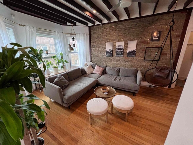 Photo - 541 W Addison St Unidad 3S