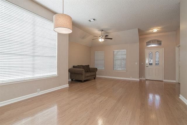 Photo - 10212 Waters Dr