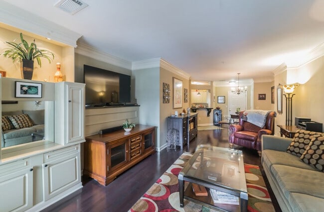 Photo - 3334 Peachtree Rd NE Unit 313