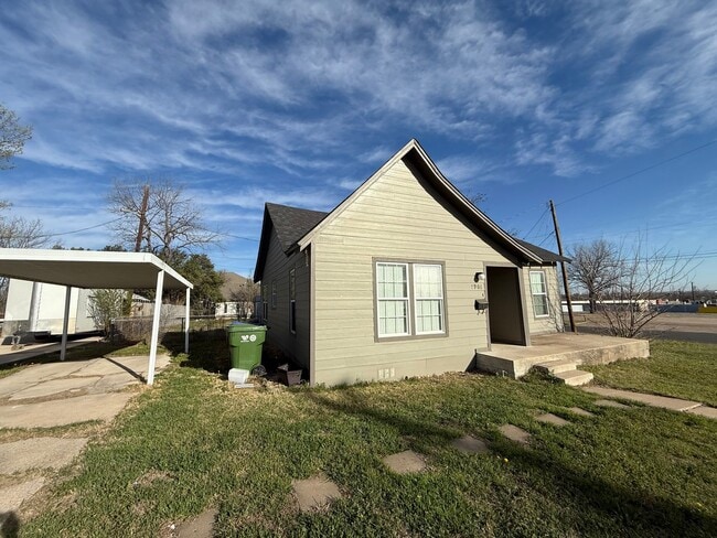 Photo - Charming 2-Bed, 1-Bath Home in the Heart of Waco!