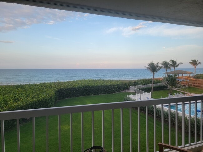 Building Photo - 10600 S Ocean Dr Unit 209 Rental